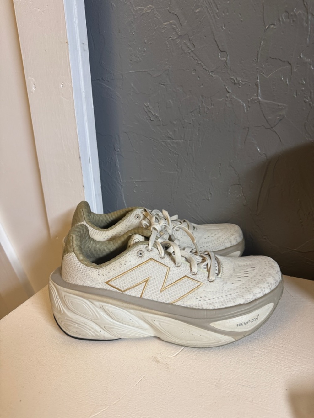Women’s New Balance Fresh Foam X More v5